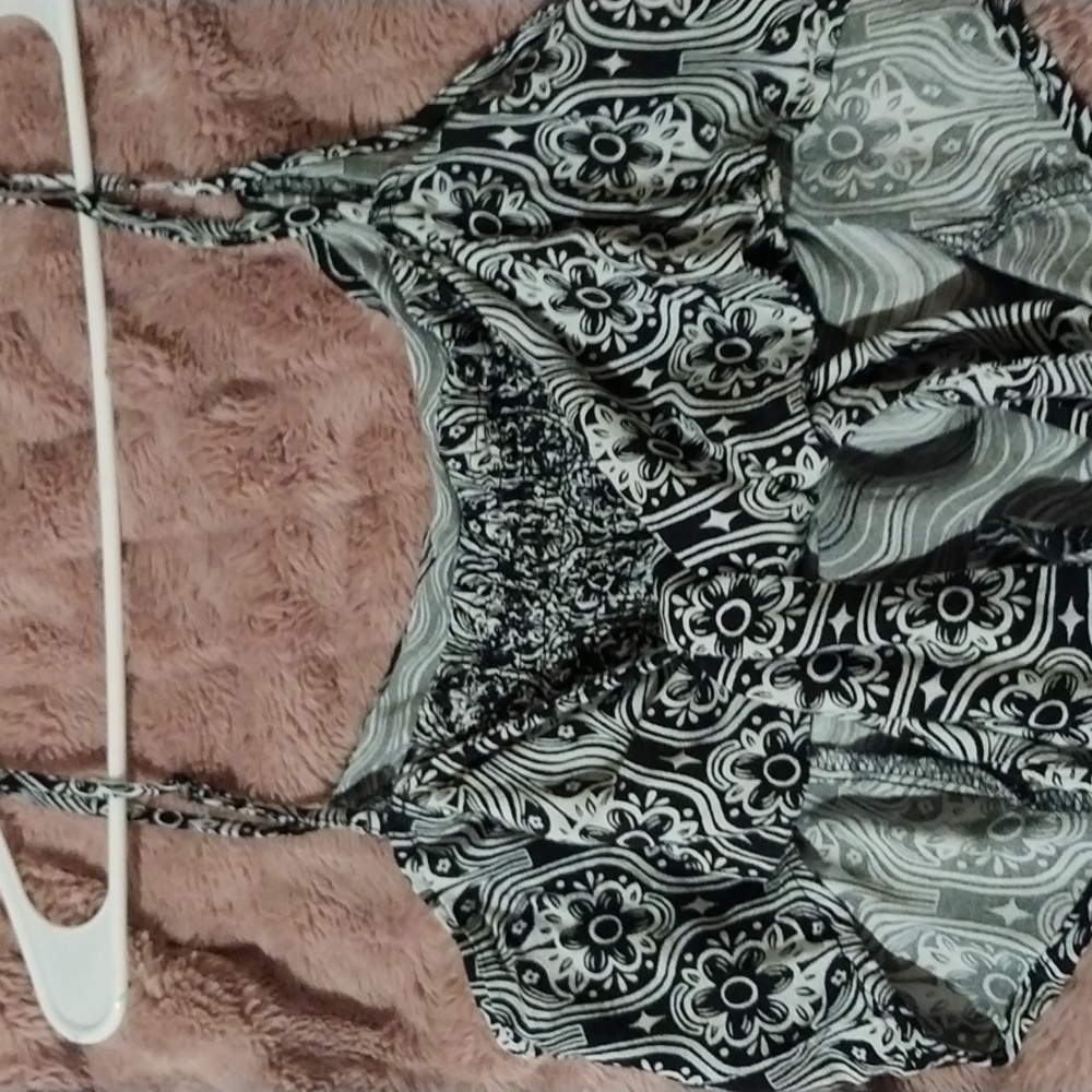 Crop top - Picture 3 of 3